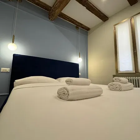 Апартаменты Housmart Emilia 15 *