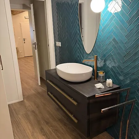 Апартаменты Housmart Emilia 15 *