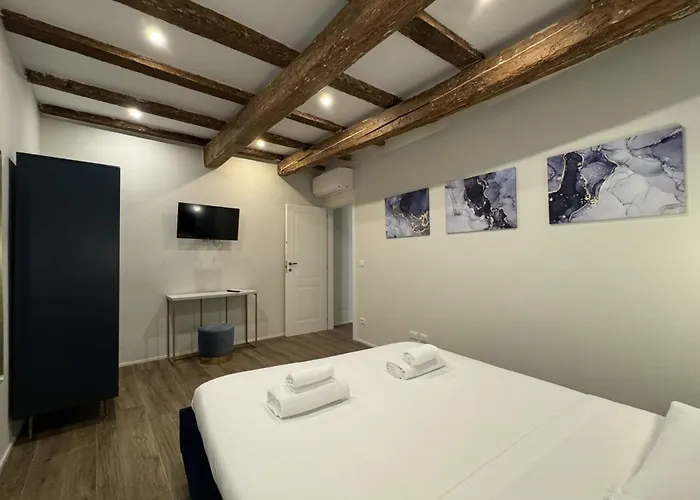 דירה Housmart Emilia 15 *