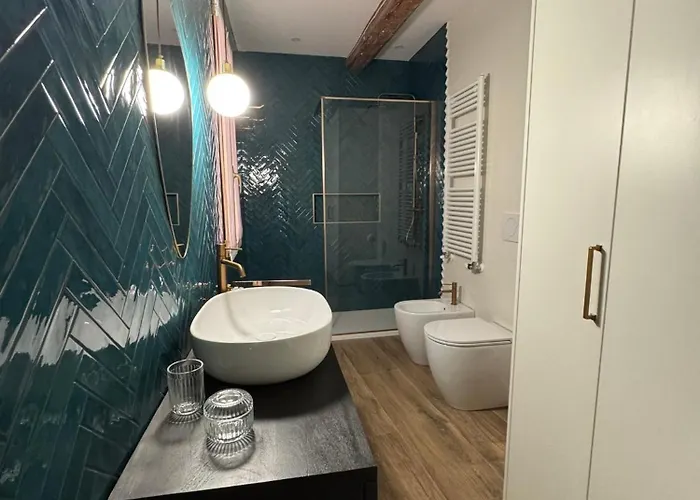 Housmart Emilia 15 דירה *